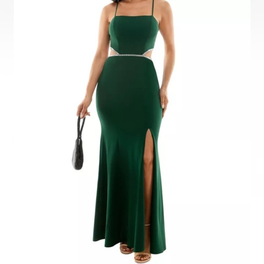 NWT BCX Jr Hunter Green Embellished Cutout Scuba Crepe Sleeveless Gown  Size 3